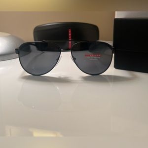 ⛔️ SOLD ⛔️ Brand New Prada 0PS 54TS Polarized Sunglasses in Black